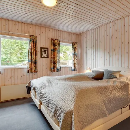 Sigurd - 20m From The Sea By Interhome