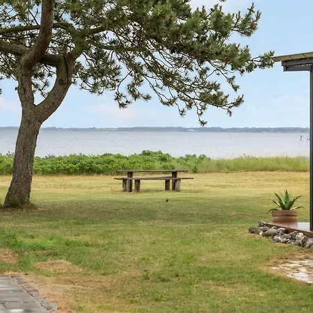 Sigurd - 20m From The Sea By Interhome 펜션 *