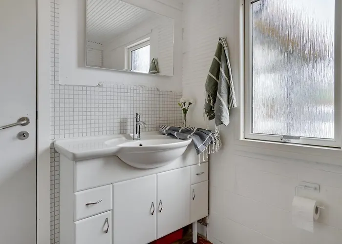 Semesterbostad Sigurd - 20m From The Sea By Interhome